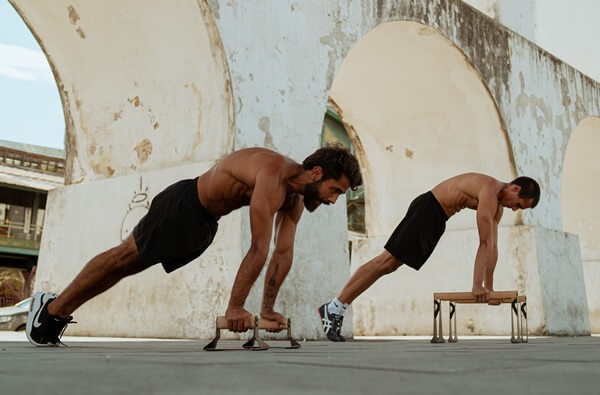 Welche Muskeln trainieren Push-Ups? Diese Muskeln werden durch Liegestütze trainiert